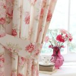 Amazing floral curtains | Floral curtains: These are reminiscent of a cute tea room floral bedroom curtains