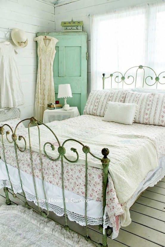 Best Check Out 27 Fabulous Vintage Bedroom Decor Ideas To Die For. Vintage vintage bedroom decorating ideas