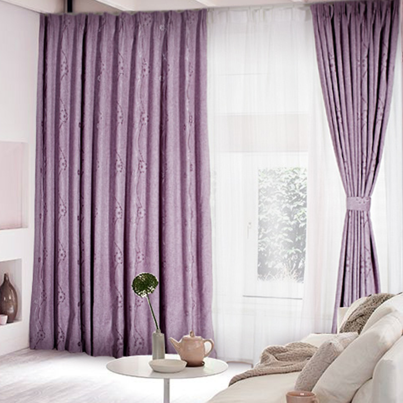 Getting a flowery touch to your rooms with lilac curtains