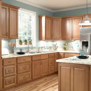 Ideas of Ziemlich Honey Oak Kitchen Cabinets - Brawny and beautiful! Donu0027t let this kitchens with oak cabinets