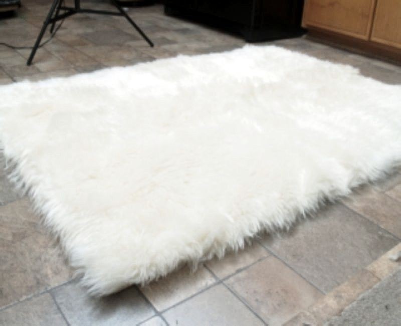 Popular Hollywood Love Rugs - Faux Fur Area Rug White, $49.00 (http:// white fluffy carpet