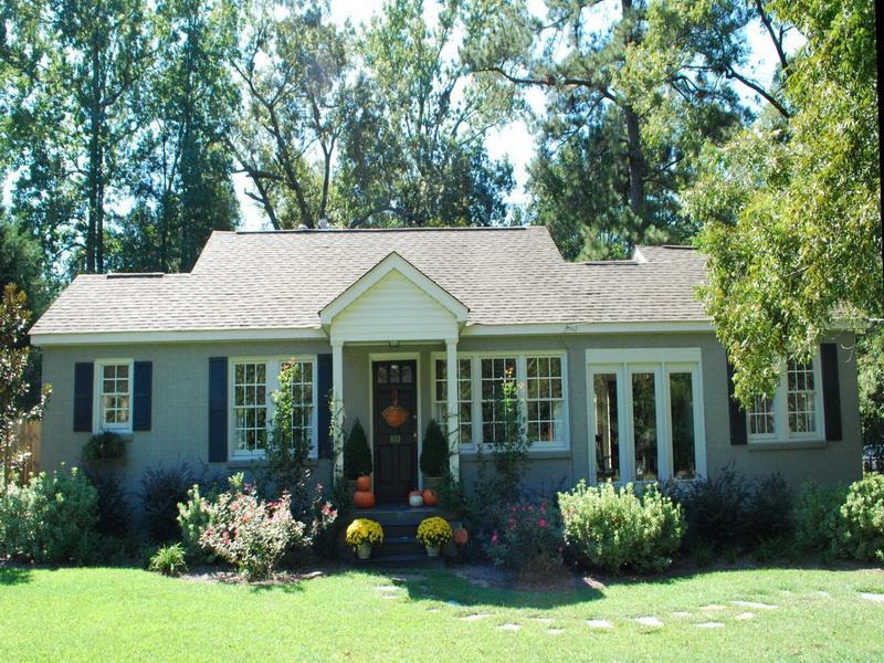 Stunning Small house exterior colors exterior paint colors for small houses