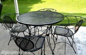 Stylish Repainting metal patio furniture via blog: 1)use wire brush/sandpaper to metal patio table