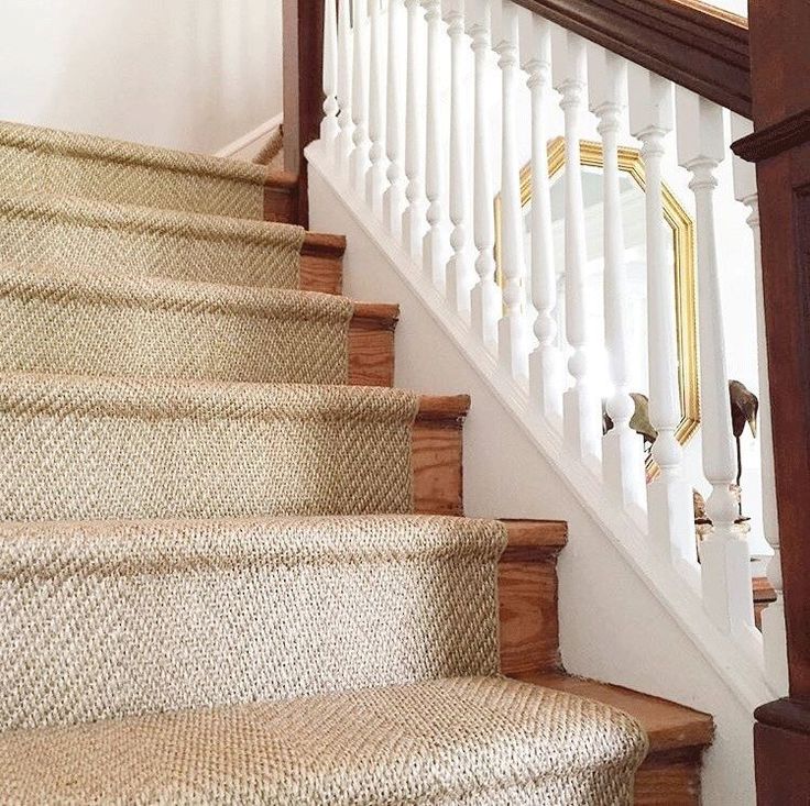 beautiful custom sisal stair runner - the perfect simplistic touch in EOJYRWG