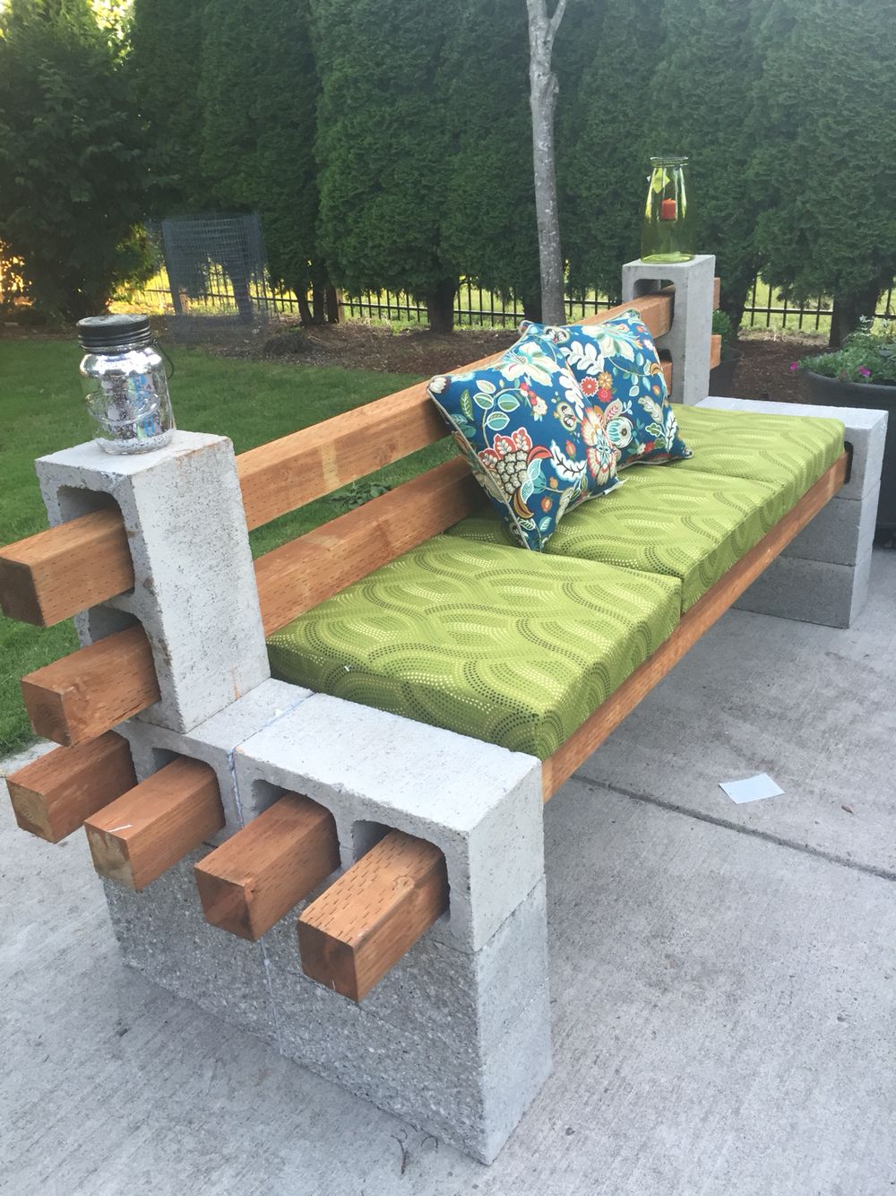 cinder block bench 13 diy patio furniture ideas that are simple and cheap ... VQEUADH
