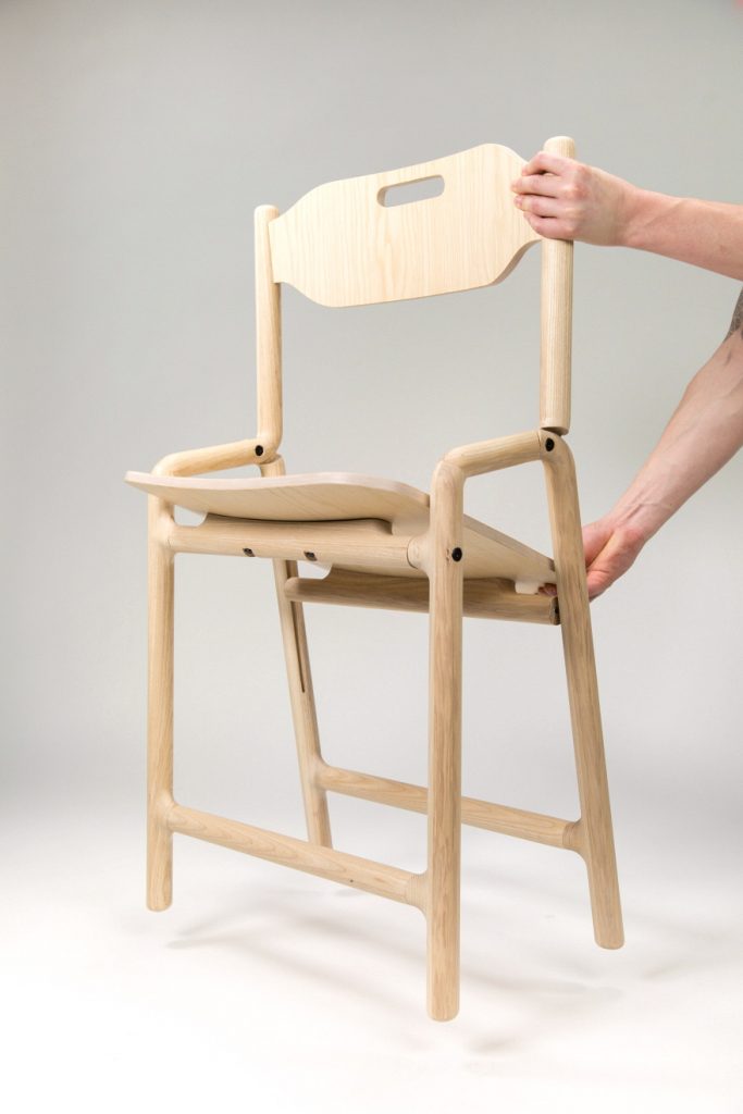 folding chair many of the existing folding chairs on the market achieve the DSUAKPC