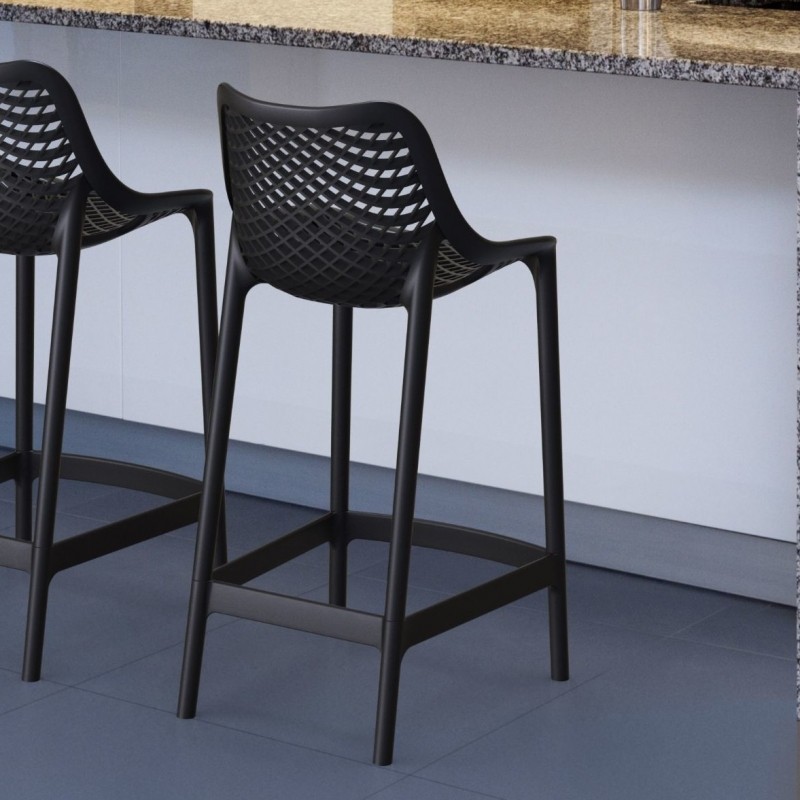 A Little Guide to Choosing Outdoor Bar Stools