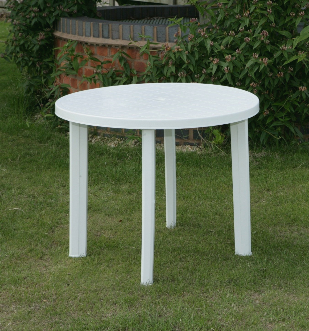 plastic garden table classy resin plastic patio furniture for your residence idea: round garden PNJOKBY