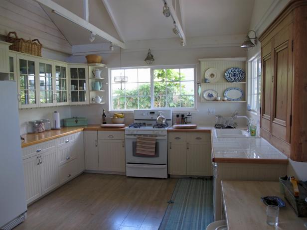 vintage kitchen ci-melissa-newirth_coastal-design-kitchen_s4x3 NTORPGP