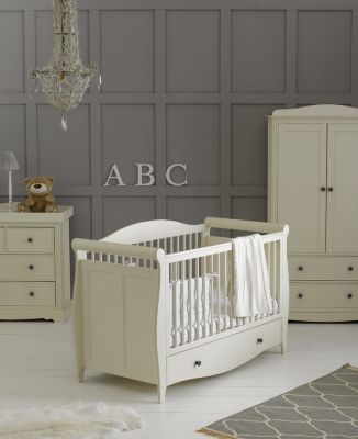 Less worry with the best baby bedroom
  furniture set