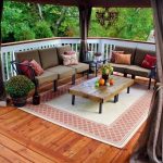 square deck decorating ideas !!! like curtain on posts