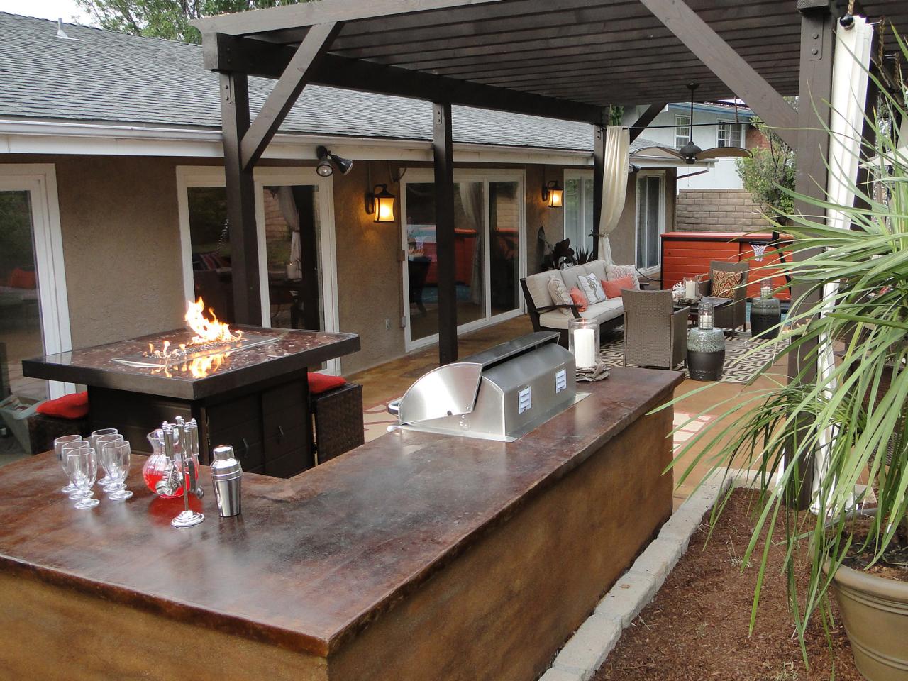 HRMC109_Patio-Bar-Ideas-and-Options_s4x3