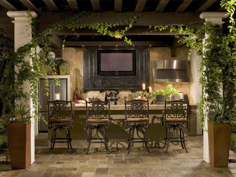 19 outdoor bar with builtin television Photos