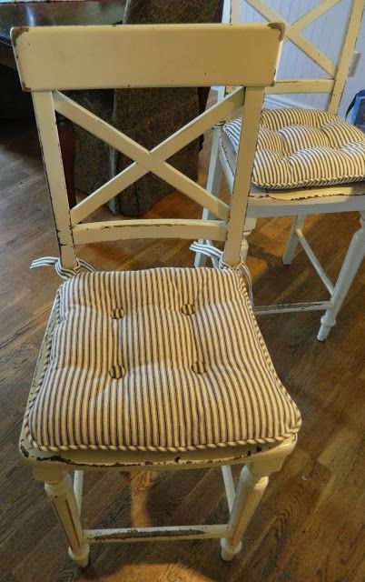 The Morning Stitch: Chair Pad Tutorial-- excellent tutorial on sewing chair  pads