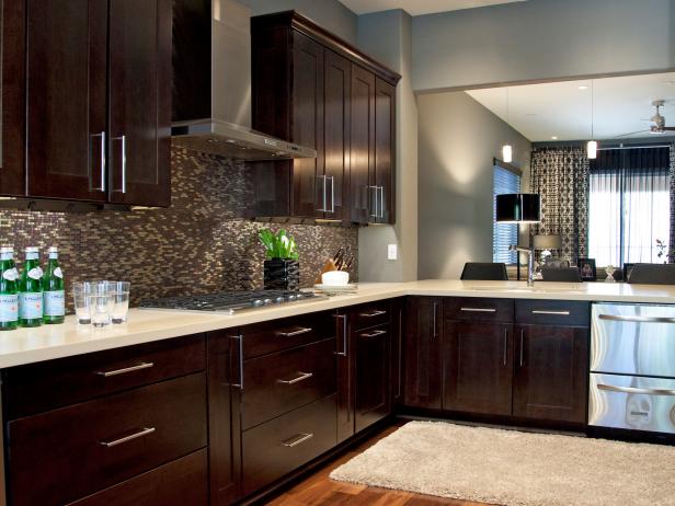 HSTAR7_Britany-Simon-Black-Gray-Contemporary-Kitchen-2_4x3