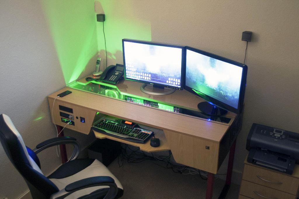 Custom Gaming Computer Desk