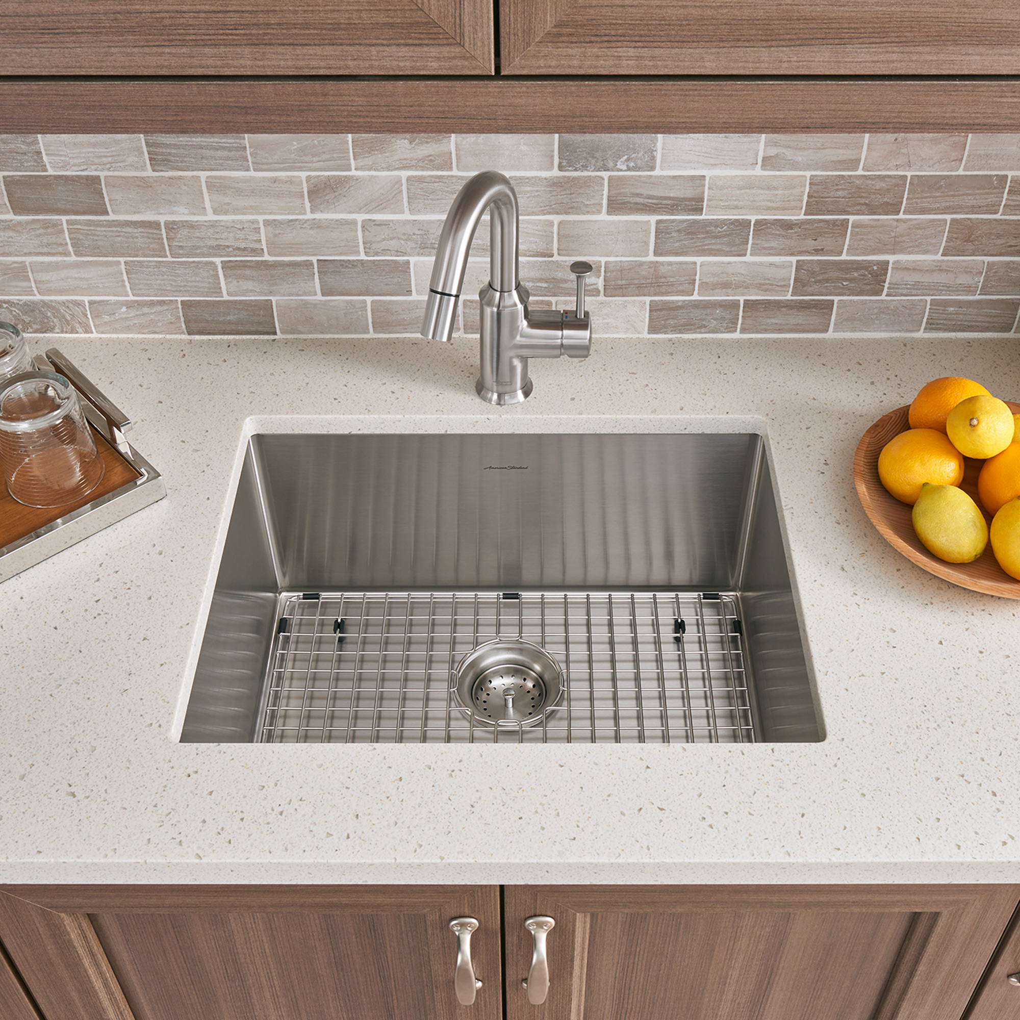 Deep undermount kitchen sinks to
  keep  your kitchen looking immacultely
  clean