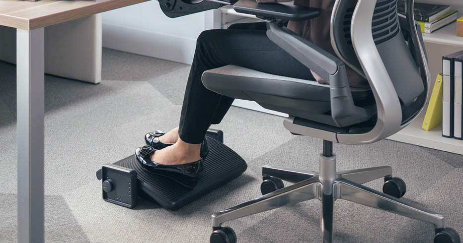 Top 5 Reasons Why You Need a Footrest - Human Solution