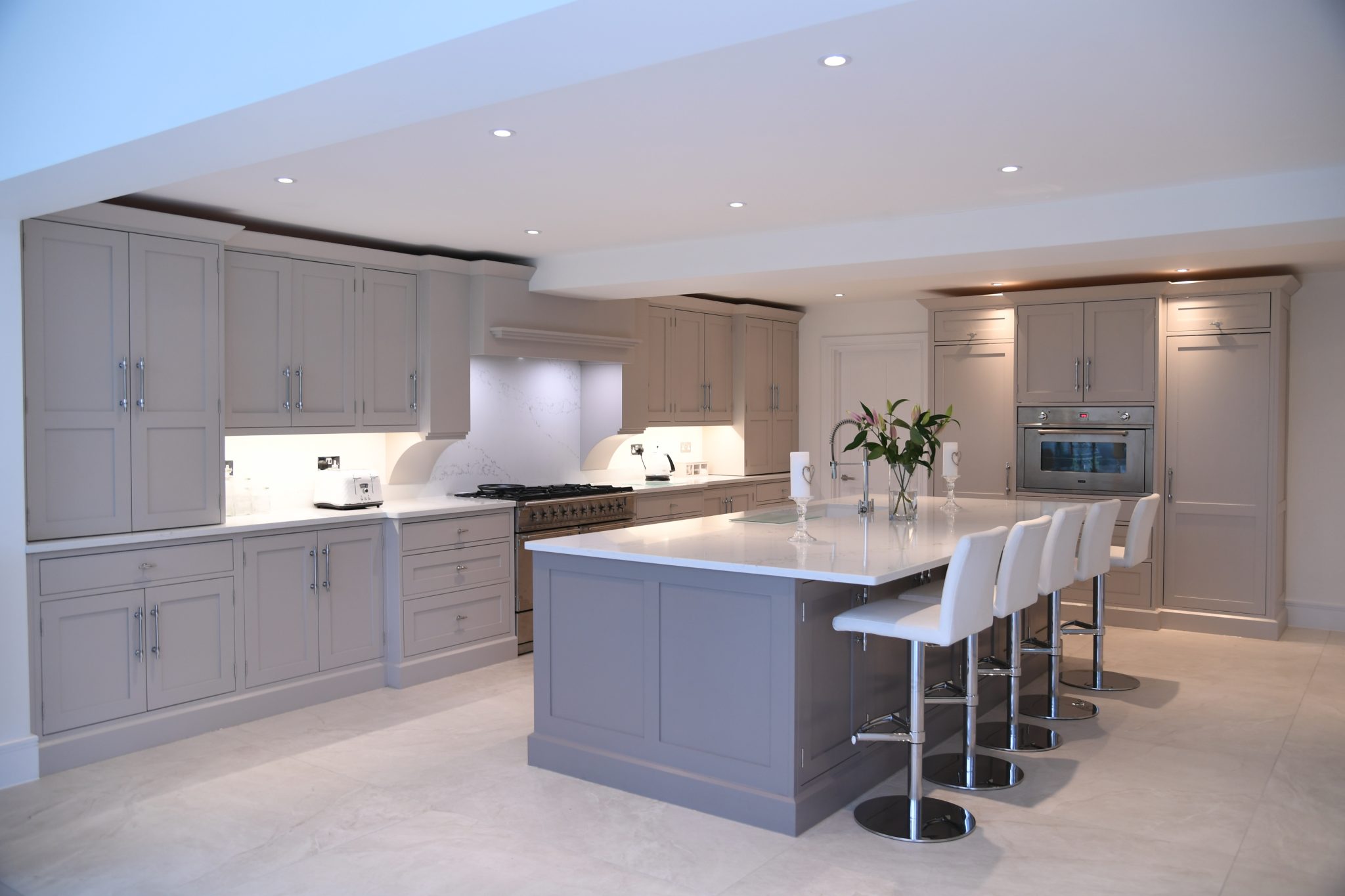 How to Make Practical and Trendy Fitted kitchens
