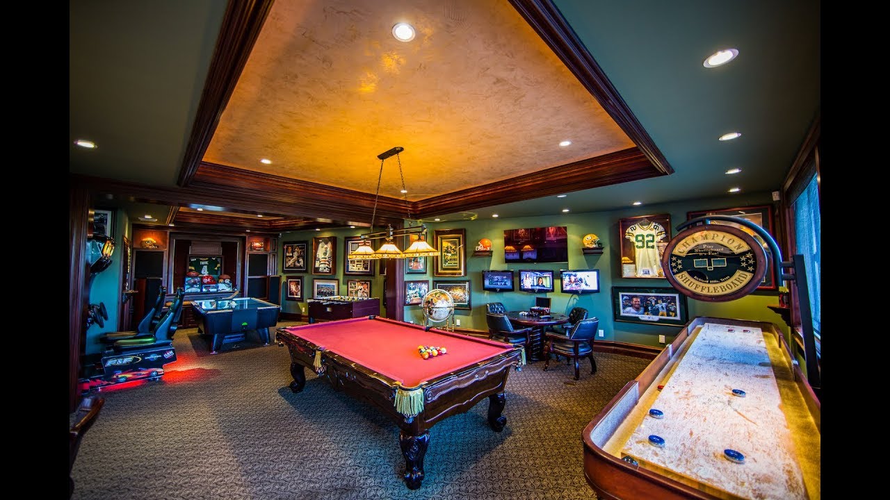 SPACED OUT: ULTIMATE GAME ROOM