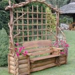 Log inspired garden seat with trellis in back. Love it! | ^^Gardens