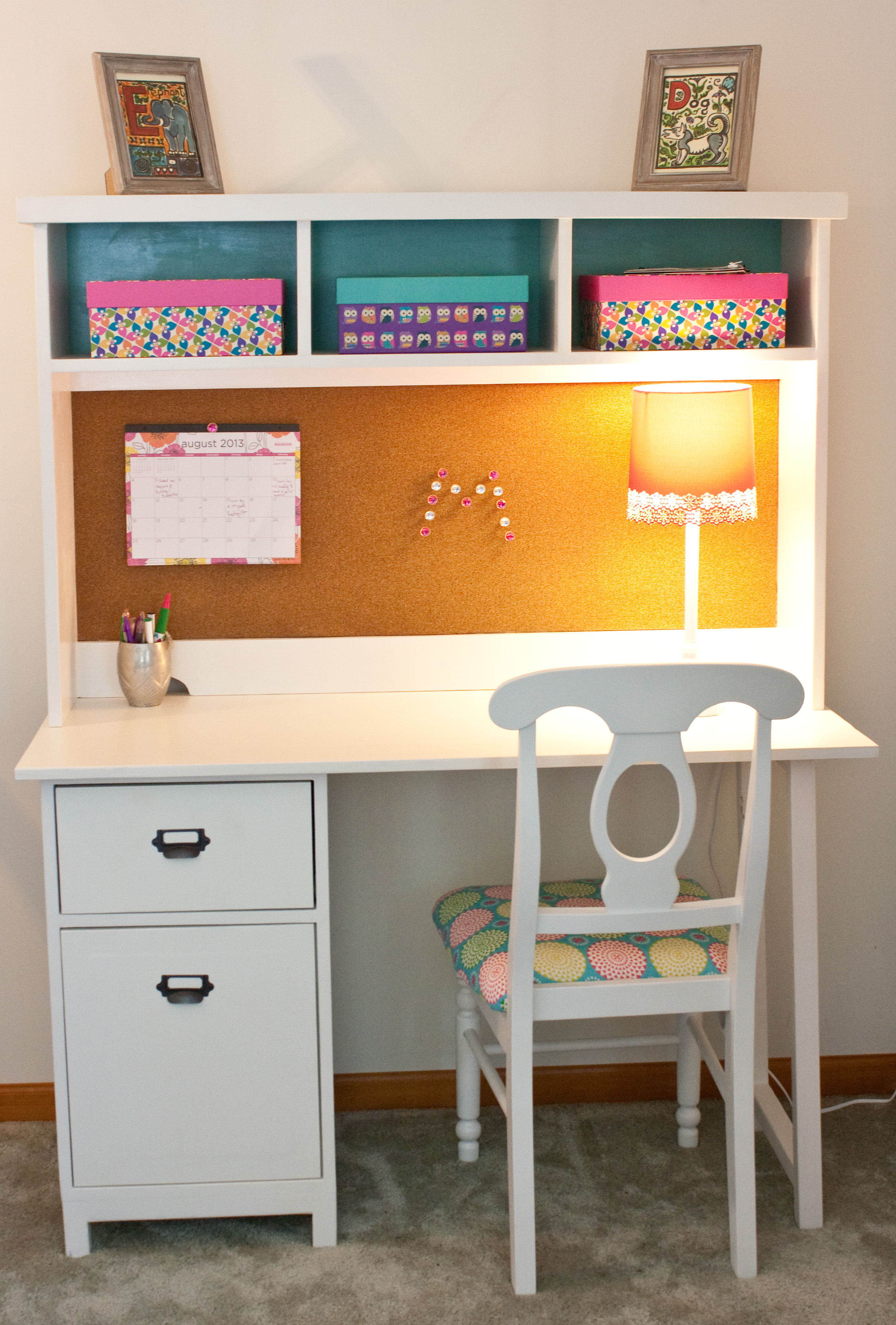 Scholl Kid Study Desk Made Of Solid Wood In White Finished