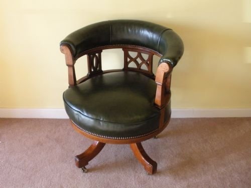 Leather Captains Chair | 42834 | Sellingantiques.co.uk