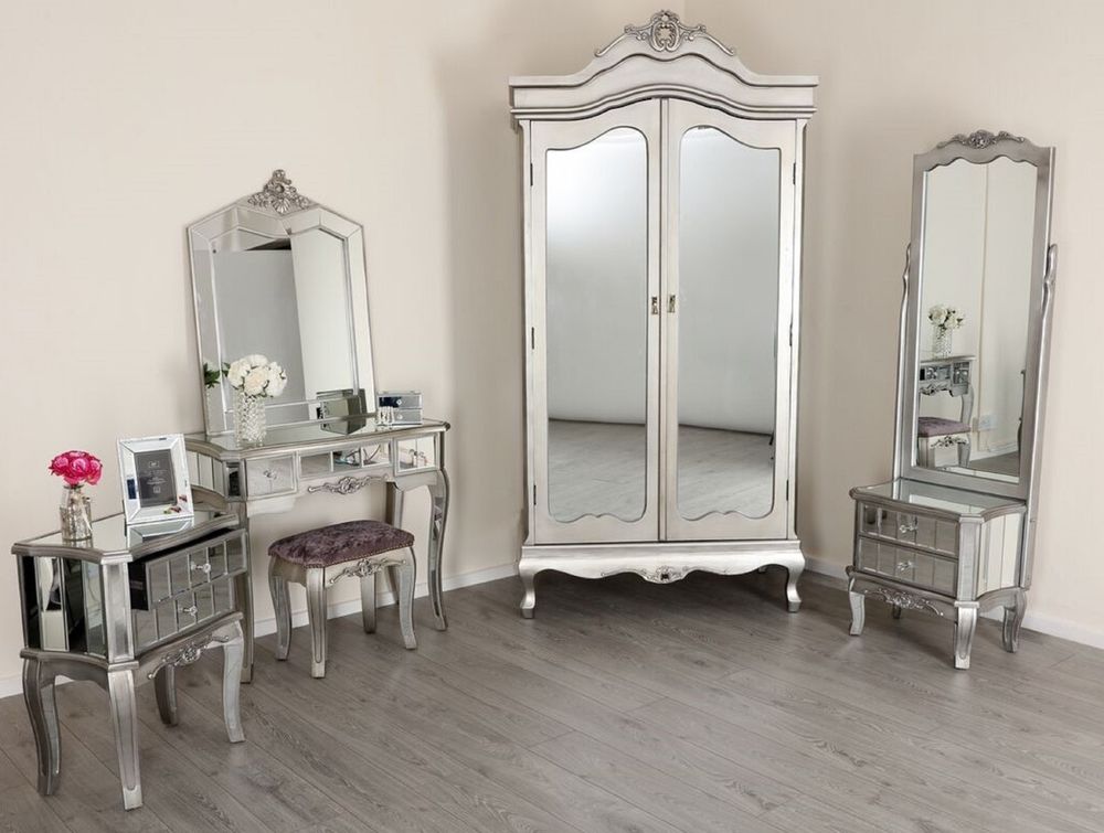 Mirrored Bedroom Furniture Sets