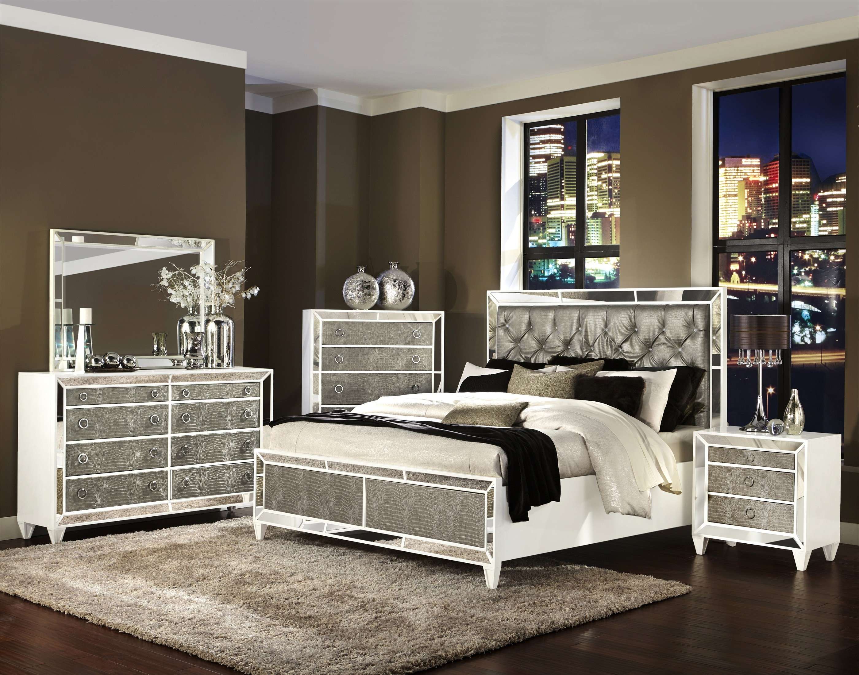 MirroredBedroomFurnitureiscoolmirrordressersetiscoolsilverbedroomfurnitureiscoolvenetianmirroredfurniture