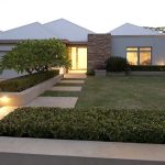 40 Stunning Modern Front Yard Landscaping Ideas - Popy Home
