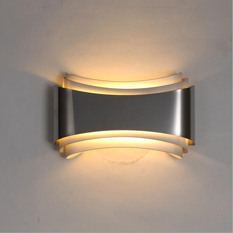 Modern wall lamps for bedroom – an  essential for one’s home