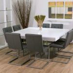 How to effectively pick the finest square dining table for 8
