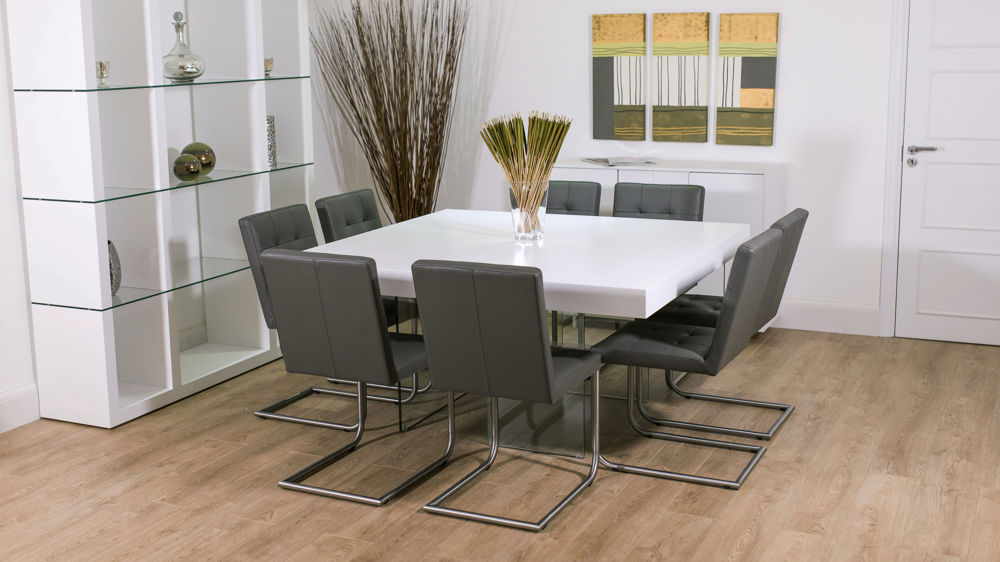 How to effectively pick the finest square dining table for 8