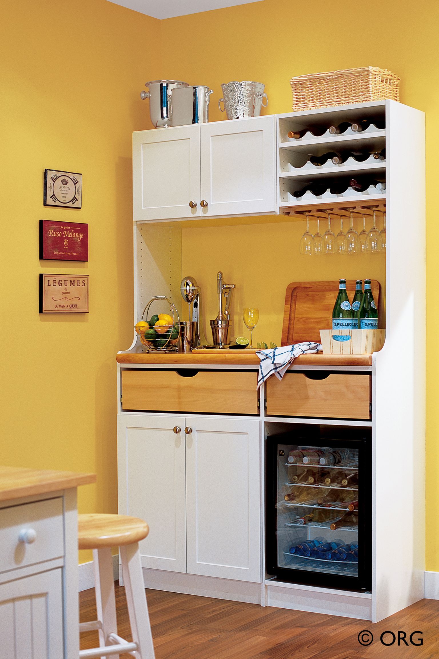 Effective management of the small
  kitchen  storage cabinet