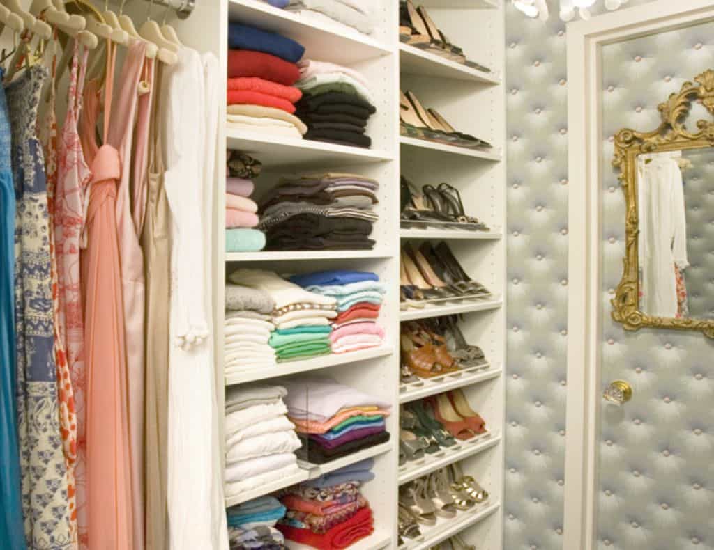 Women Small Walk In Closet With Mirror : Small Walk In Closet Ideas