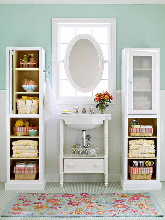 11 Small Apartment Ideas for Organizing a Drawer-less Bathroom -  SpaceOptimized