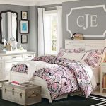 Airy and girly bedroom design that is perfect for teen girls. Simple but so  elegant