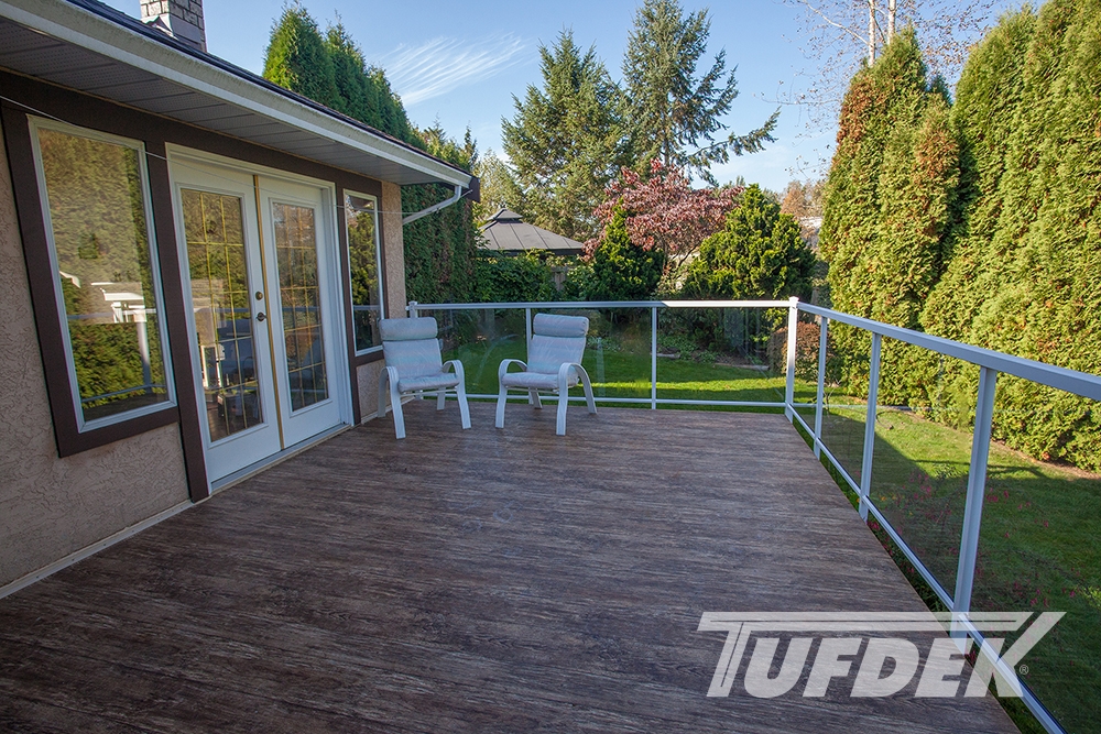 Best ways to redesign vinyl flooring for
  outdoor patio