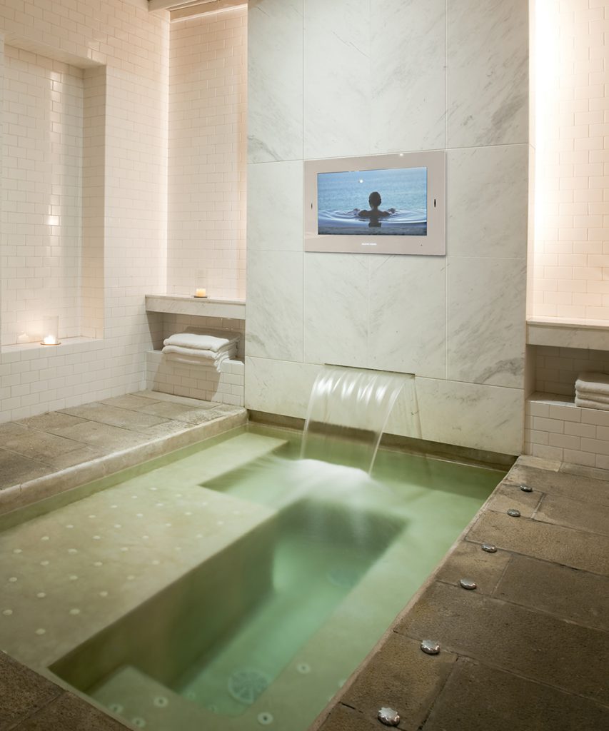 Northstar™ Waterproof Bathroom TV | Electric Mirror®