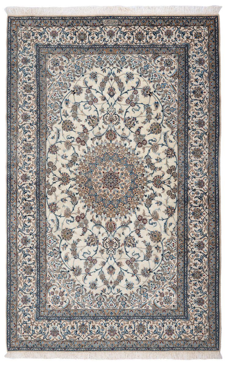 Persian Rugs for a Classy Interior