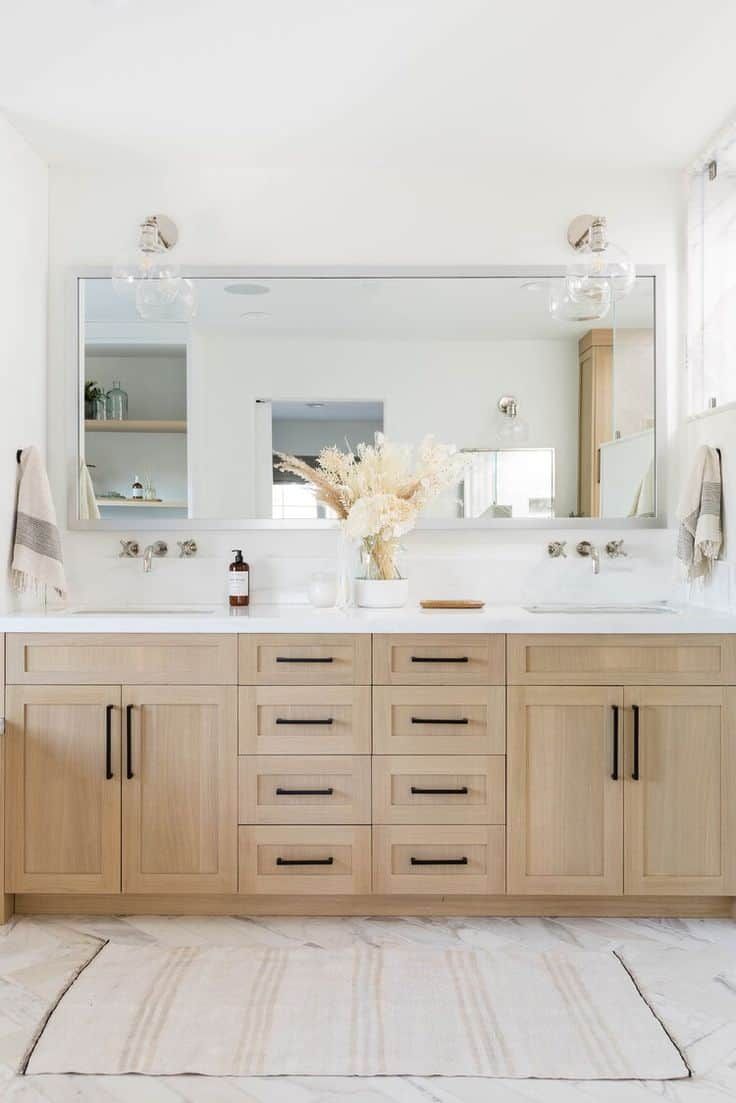 Bathroom Cabinets to accommodate the
linen