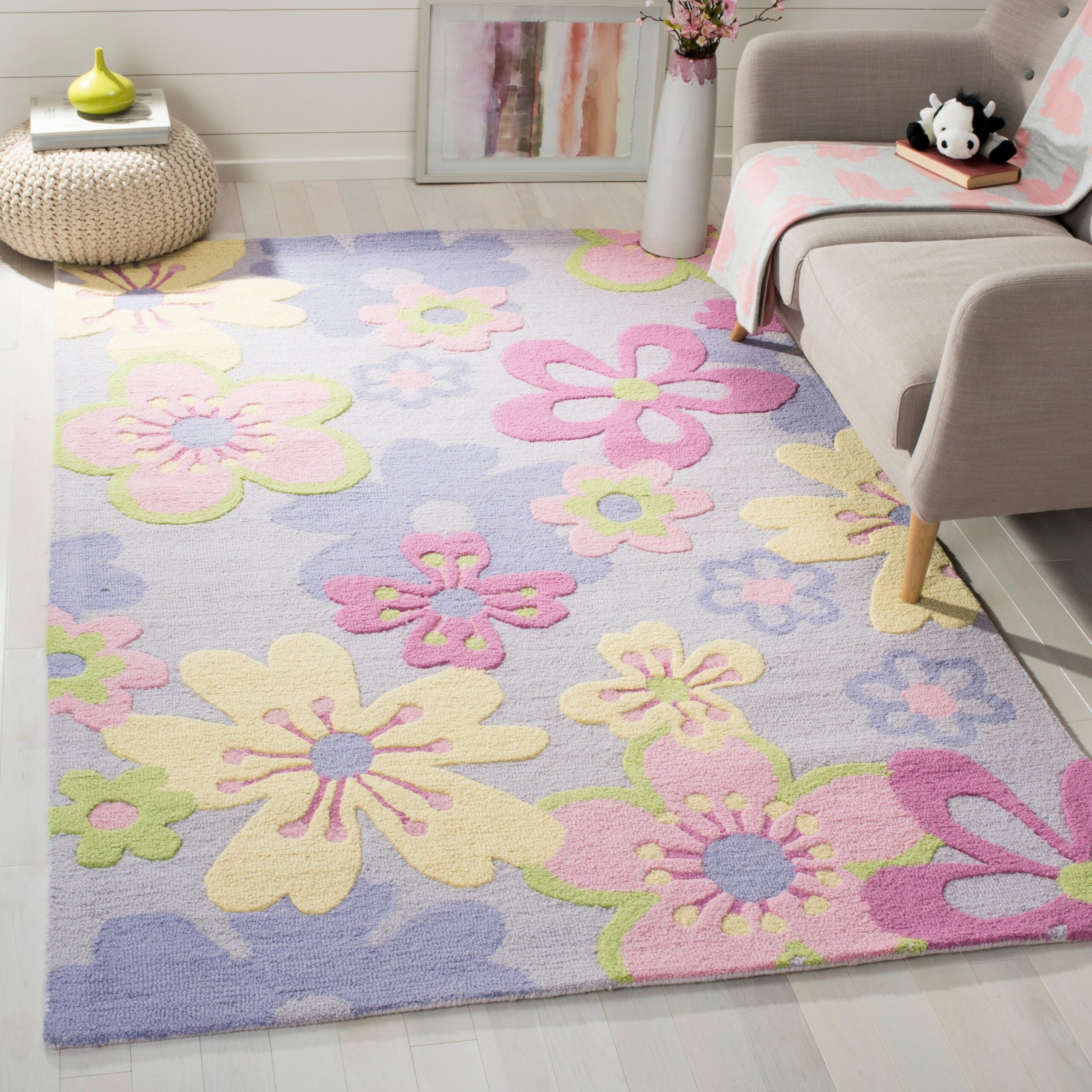 Useful and beautiful rugs for girls