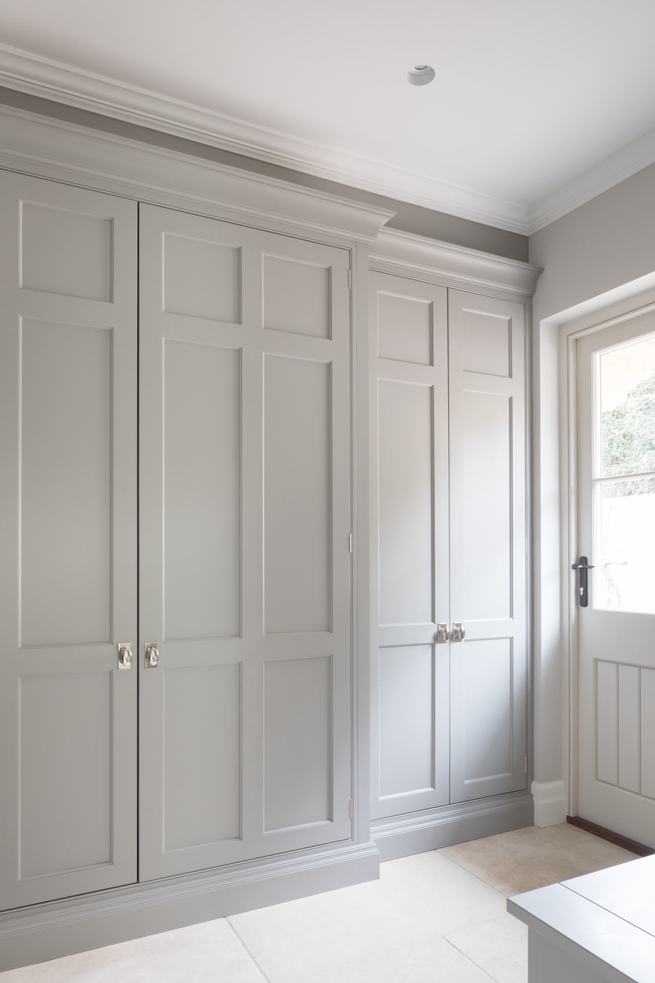 What You Should Know About Buying
Replacement Wardrobe Doors?