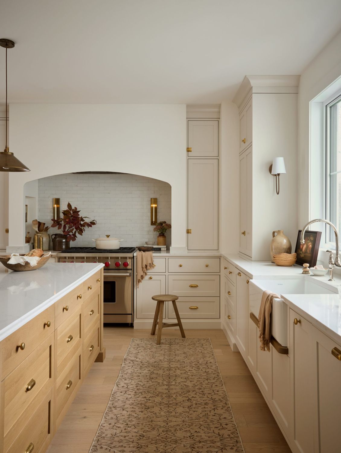 Beautiful Oak kitchen cabinets