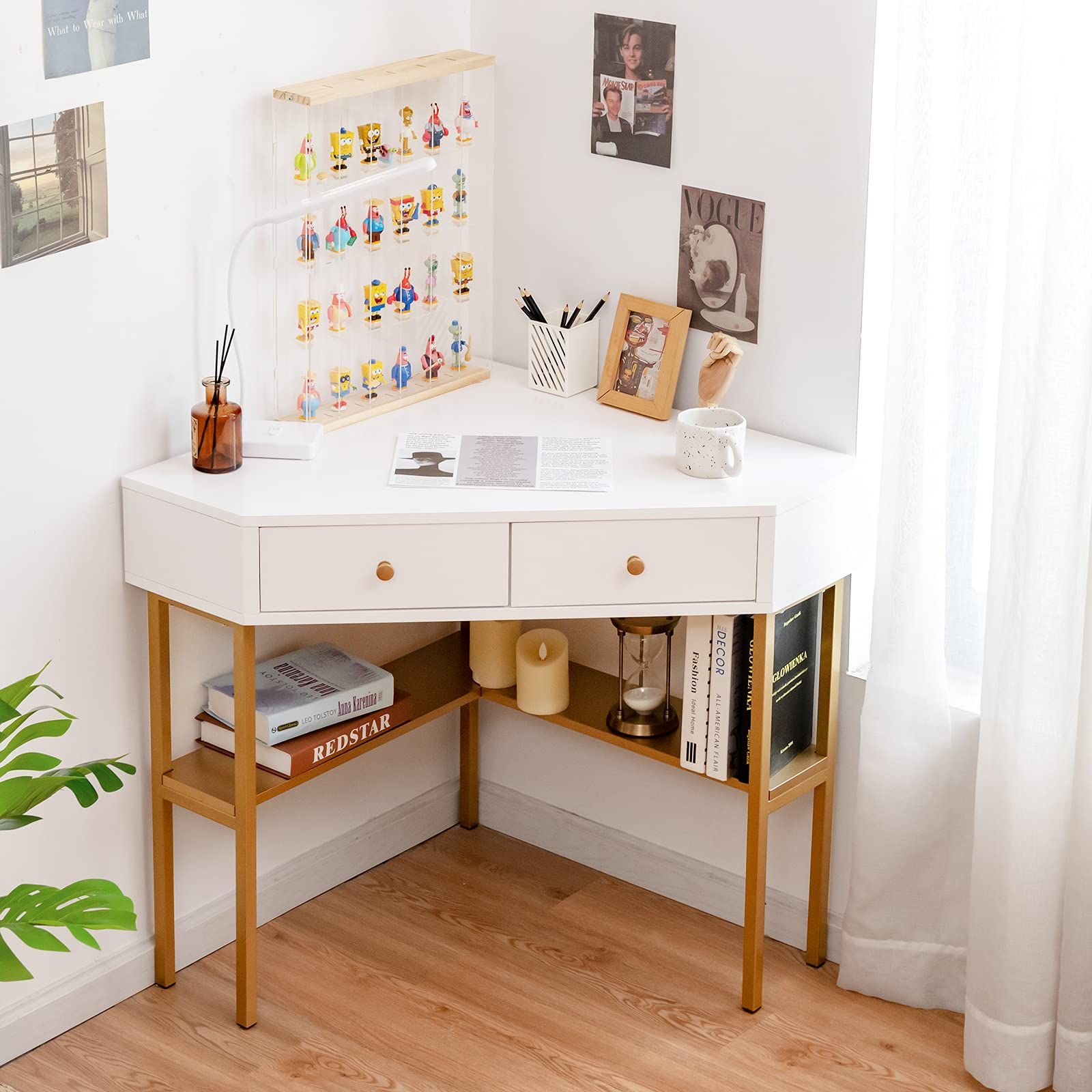 How a small corner computer desk
with  drawers can be helpful to you