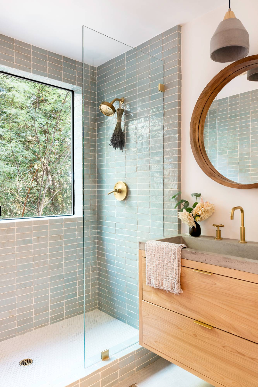 Guide to Fitting Bathroom Panels