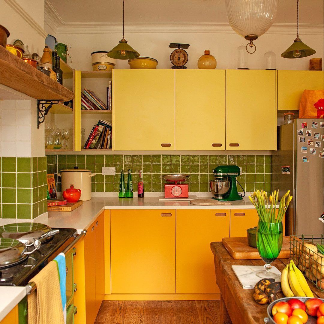 Transform your kitchen into a retro
  kitchen!