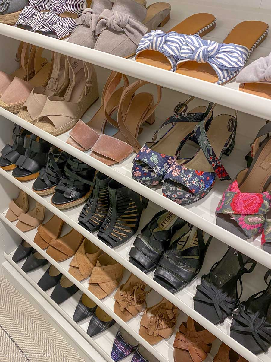 Create a decent space with the shoe racks
for closets