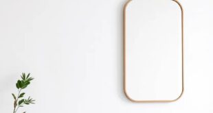 29 Stylish Small Living Room Wall Mirrors to Elevate Your Space with Reflection
