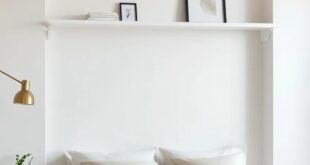 27 Chic Ideas for Minimalist Bedroom Shelf Decor That Elevate Your Space Effortlessly